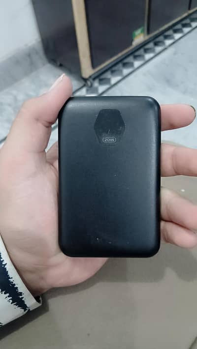 10,000mAh Fast Charging Power Bank | Type-C + USB