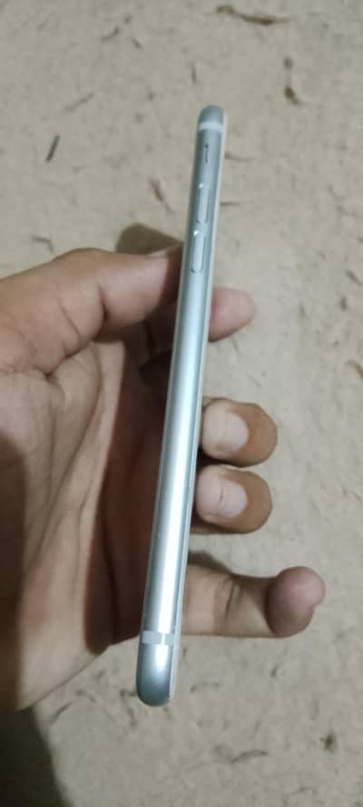 Apple iPhone 8
