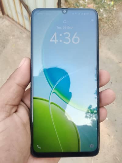 Vivo Y04 ,     ram 4+4.128 . . . . . 0345.8717377 only call