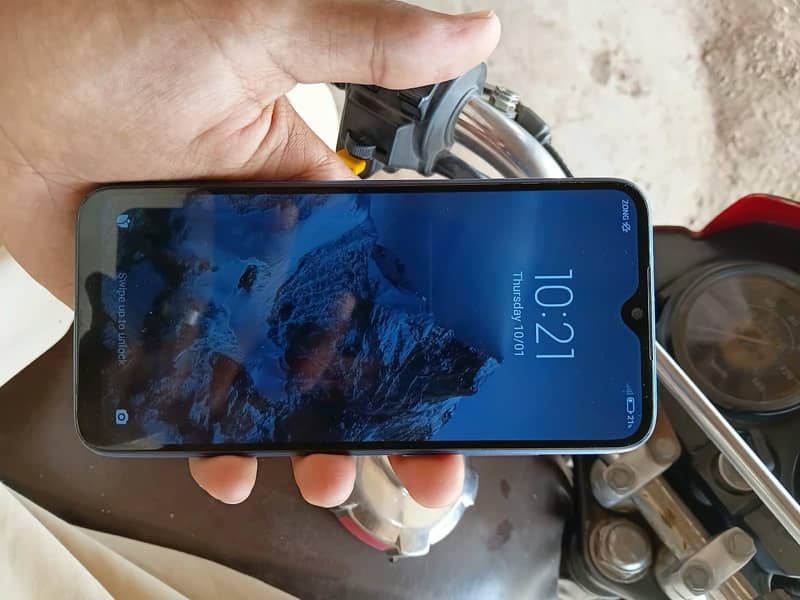 Xiaomi Redmi Note 8      4/64 0
