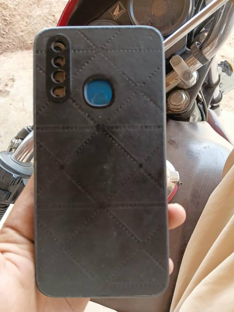 Xiaomi Redmi Note 8      4/64 4