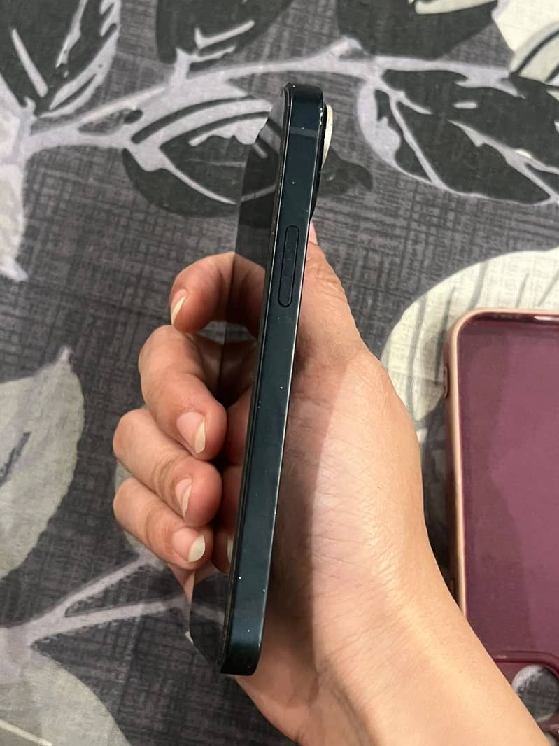 iPhone 13 mini 2