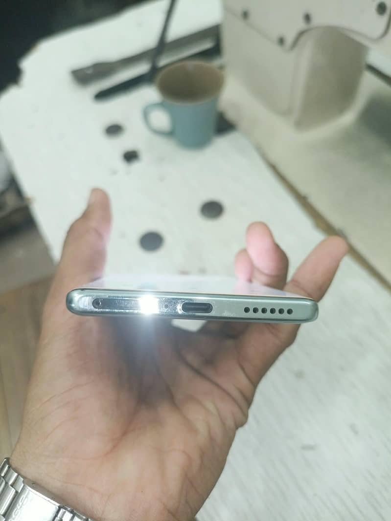 Infinix Zero 40 4