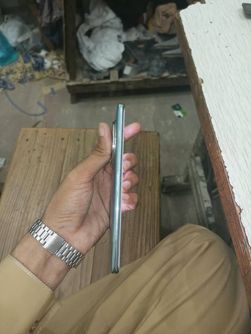 Infinix Zero 40 5