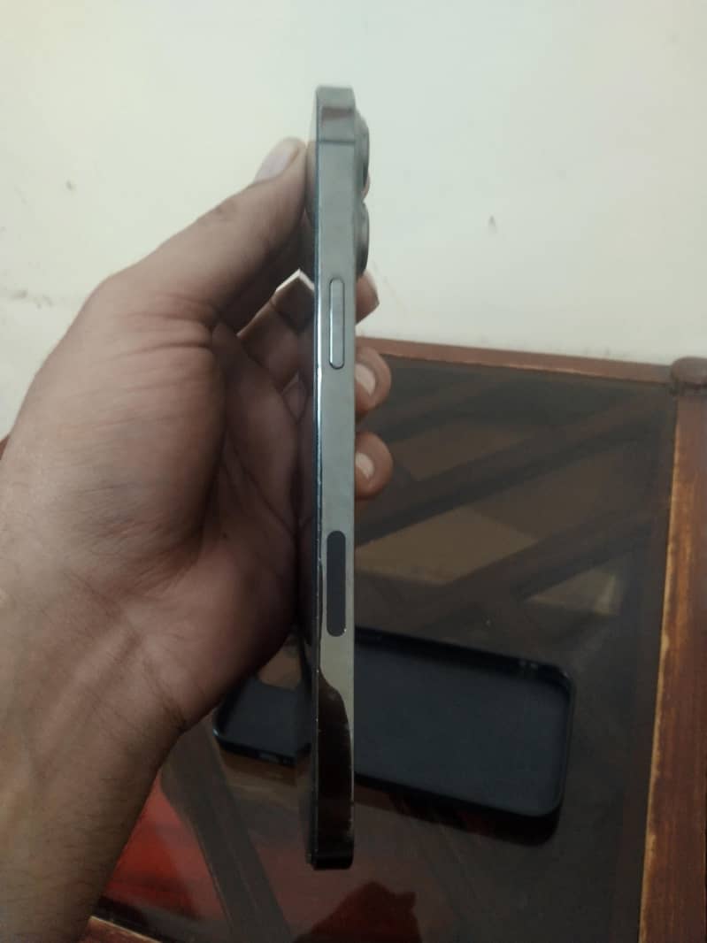 iphone 13 pro max 3