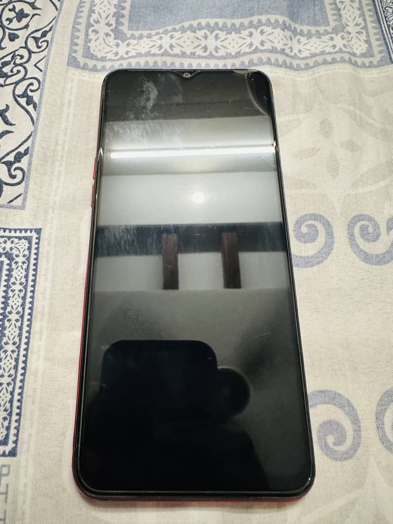 Realme C3 6