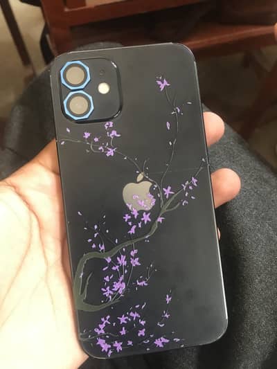 Apple iPhone 12