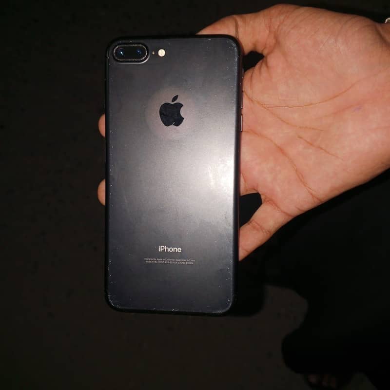 Apple iPhone 7 Plus 4