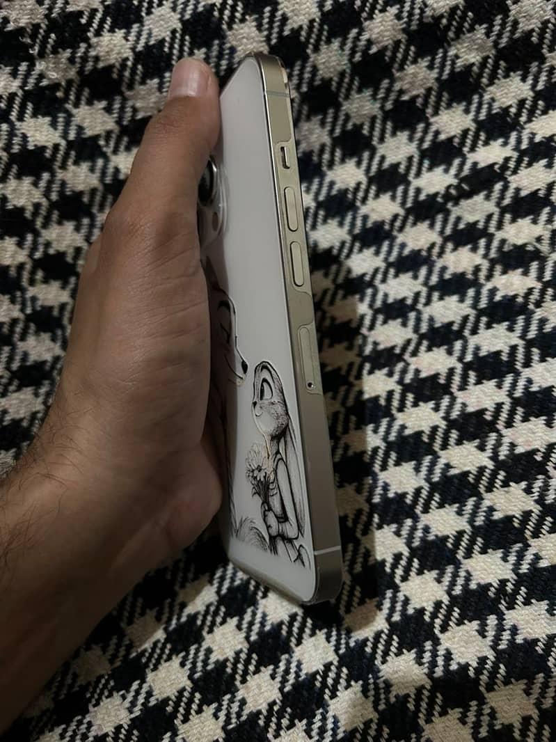 Apple iPhone 13 Pro 0
