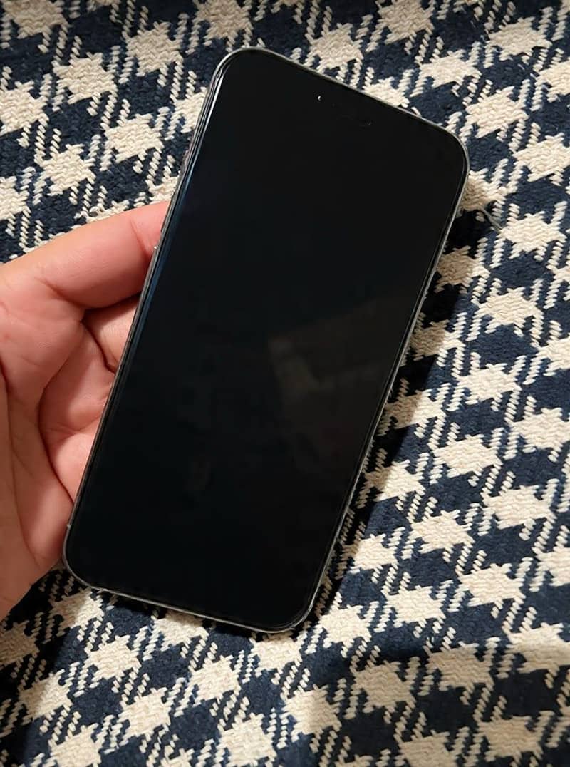 Apple iPhone 13 Pro 4
