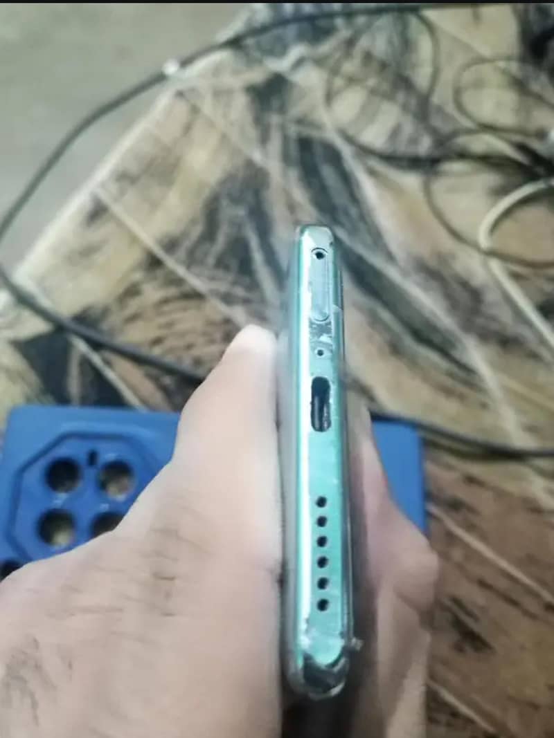 Infinix Zero 40 4