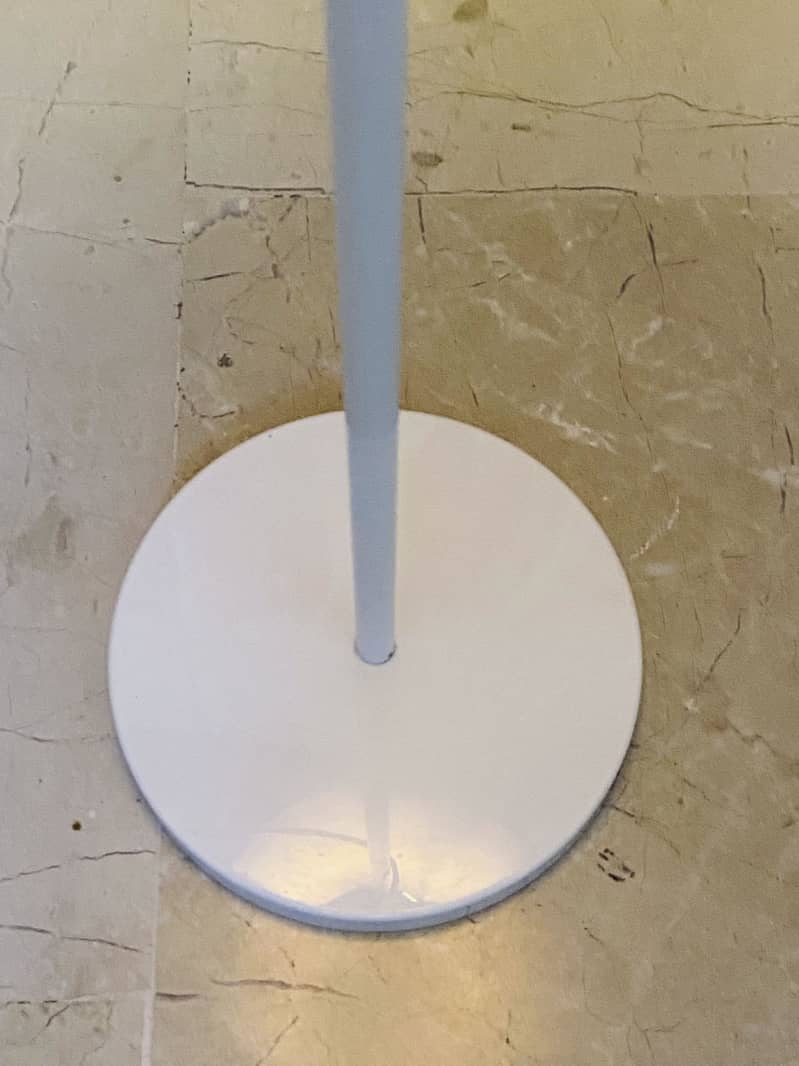 Floor Lamp 10