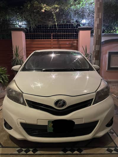 Toyota Vitz F Smile Edition 2012