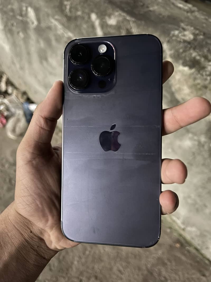 Apple iPhone 14 Pro Max 2