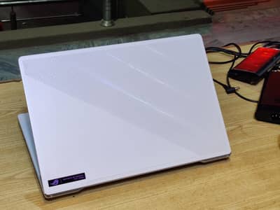 ASUS ROG ZEPHYRUS G15/RYZEN 7 6800HS/ 16GB DDR5/QHD 2.5K 165 GAMING