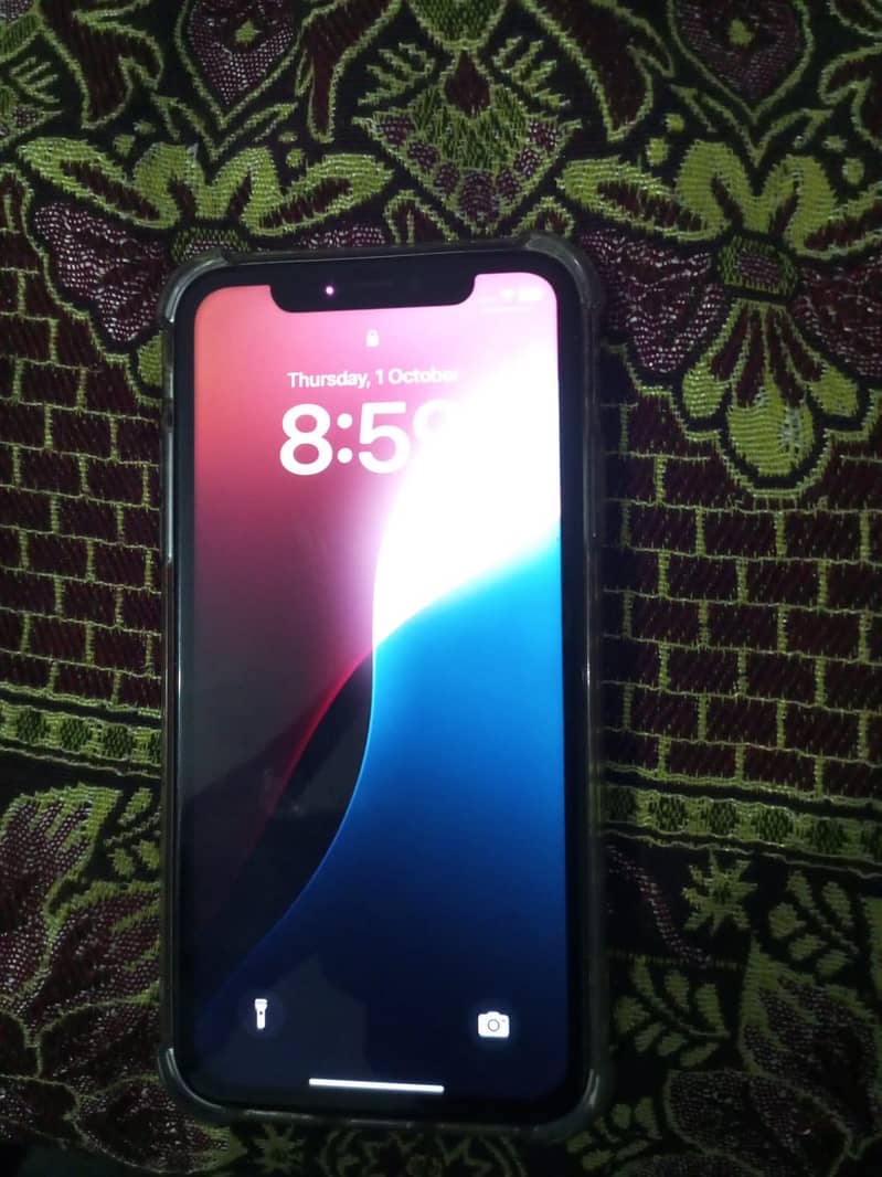 Apple iPhone 11 4