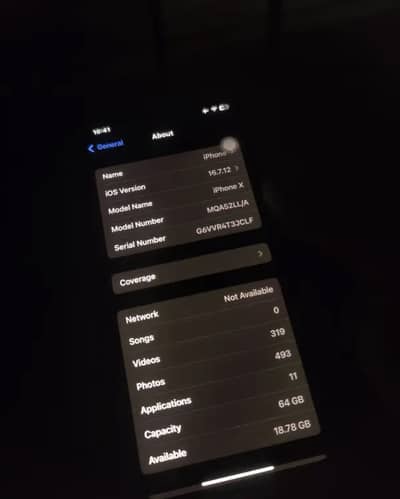 Apple iPhone X. 64GB