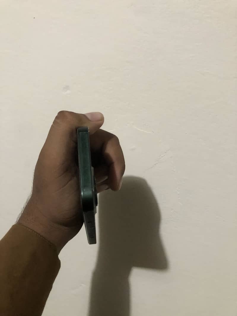 Apple iPhone 13 mini 3