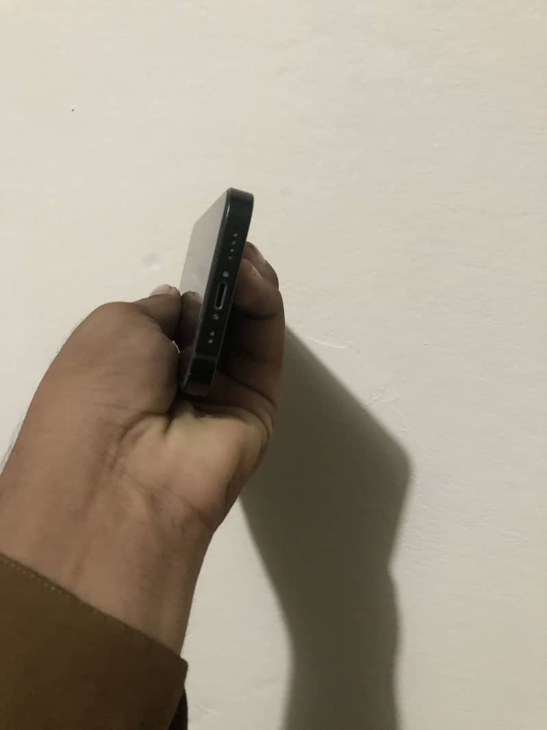 Apple iPhone 13 mini 5