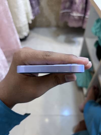Apple iPhone 12