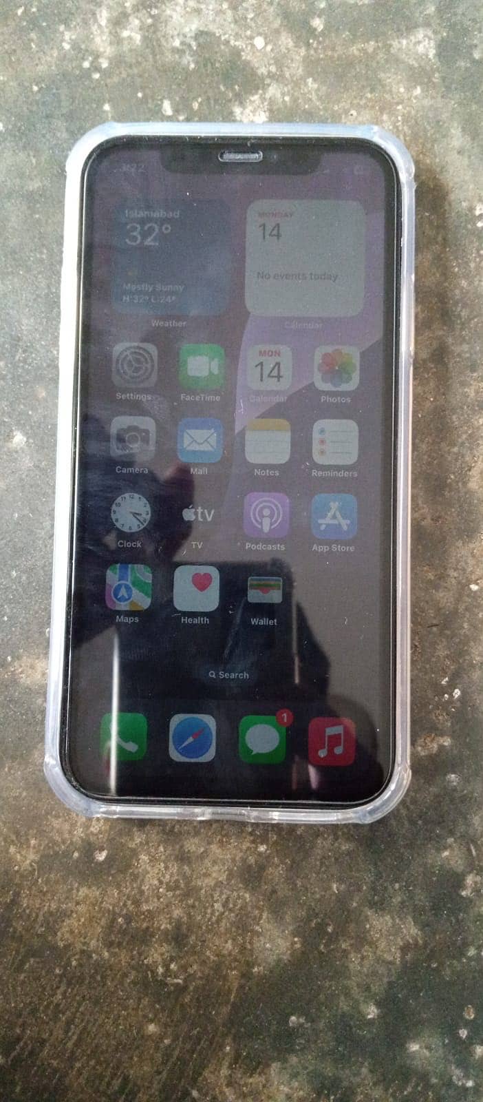 Apple iPhone 11 0
