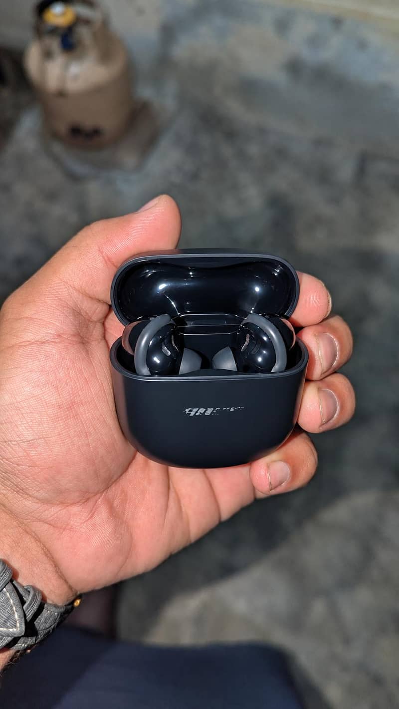 Earbuds 4
