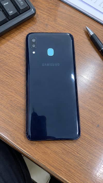 Samsung Mobile A30