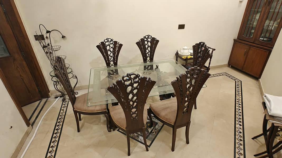 Dining table With 6 chairs set 4