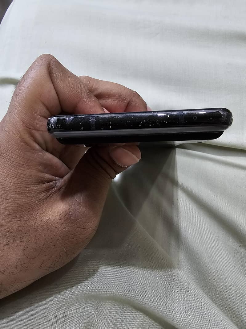Google Pixel 6 4
