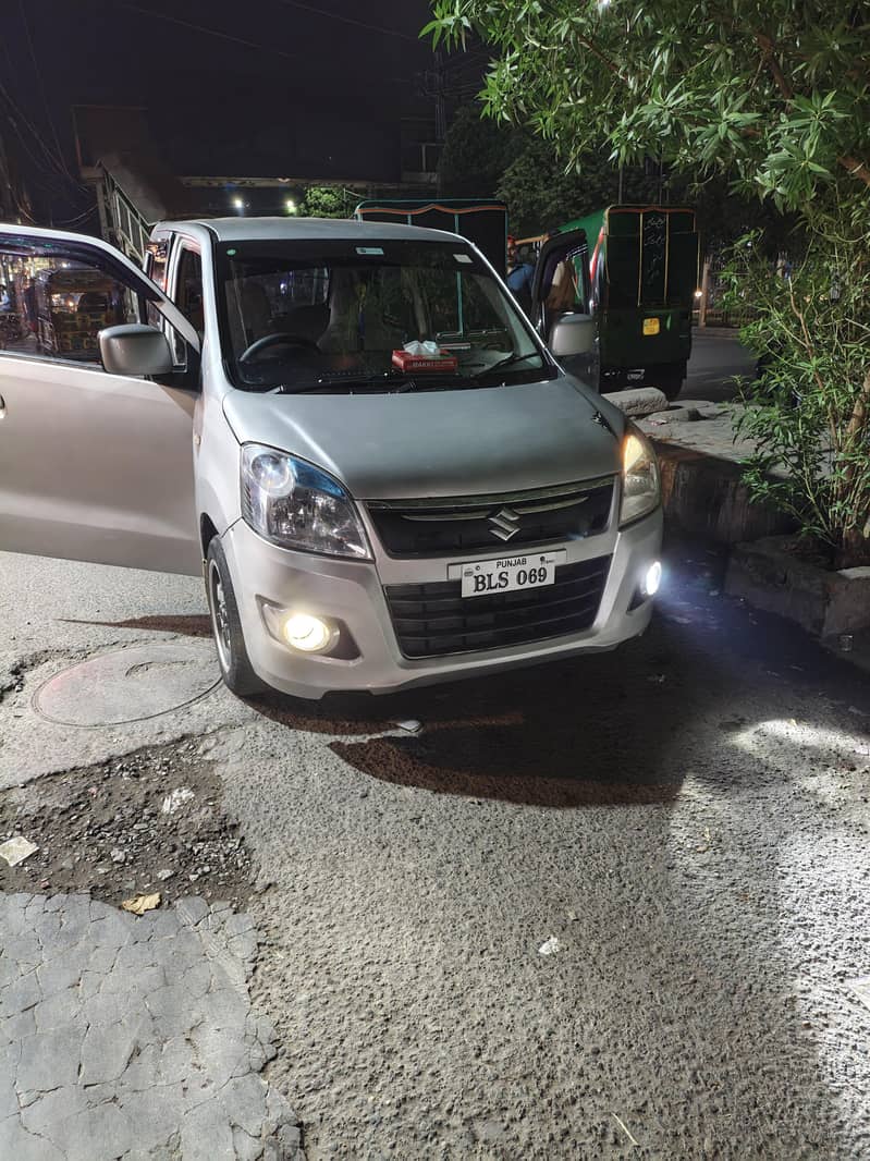 Suzuki Wagon R 2020 11