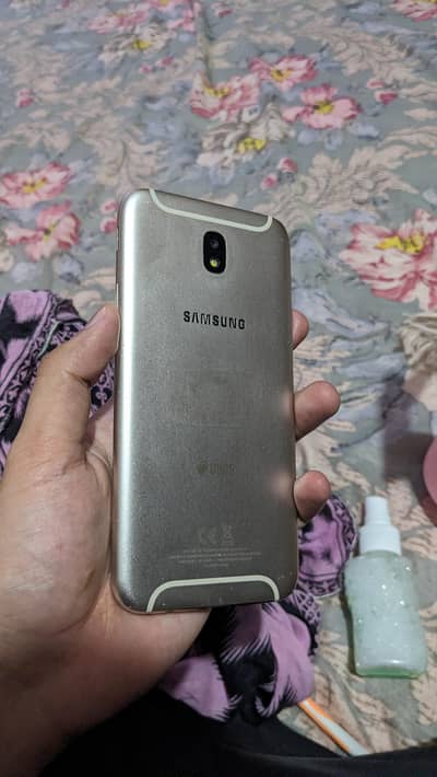 Samsung Mobile J7 Pro
