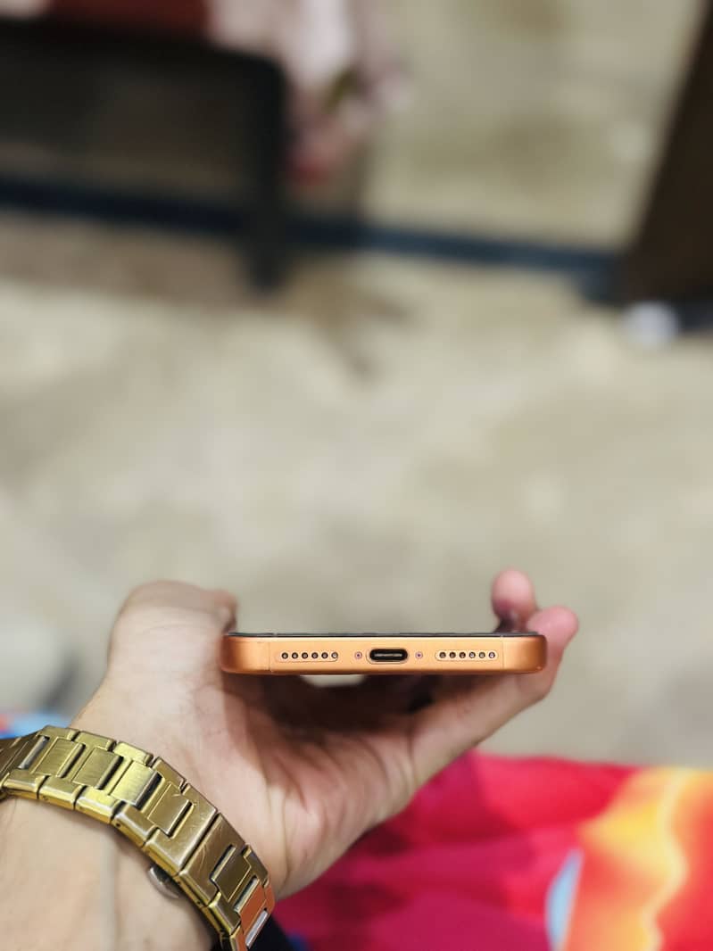 Apple iPhone 17 Pro Max 3
