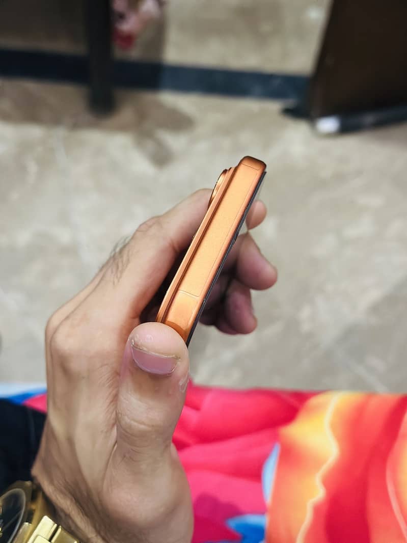 Apple iPhone 17 Pro Max 4