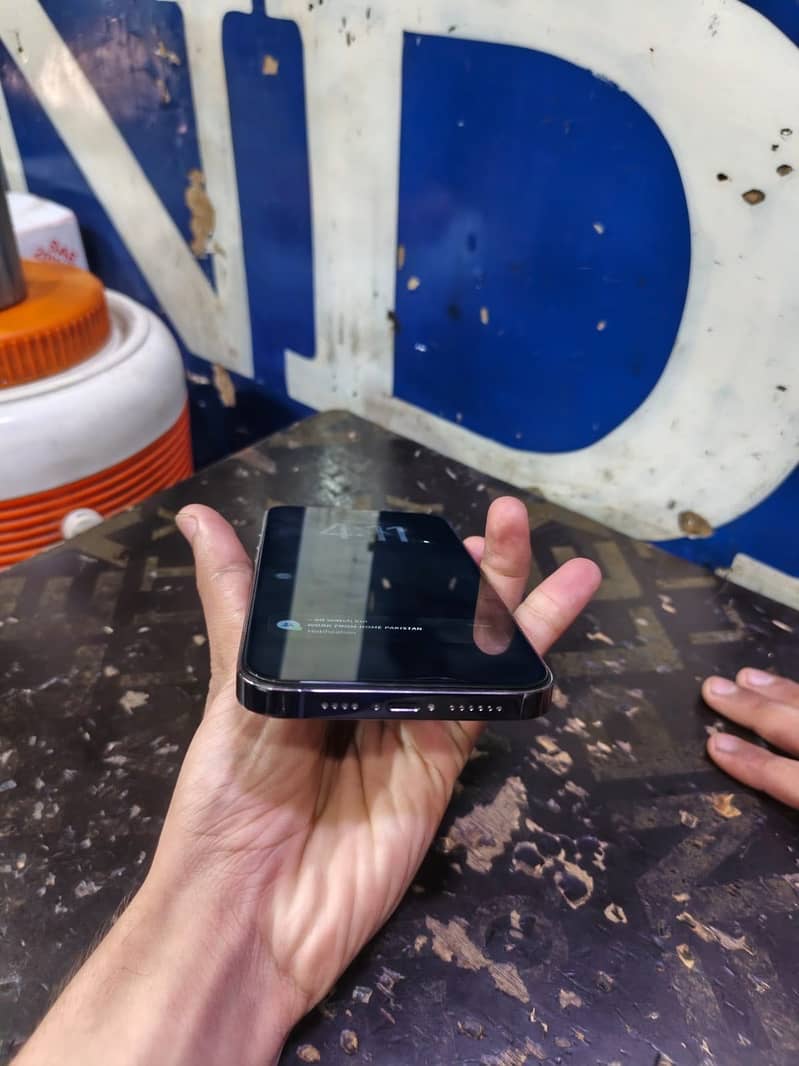 Apple iPhone 14 Pro Max 4
