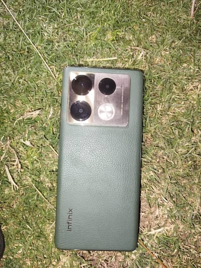 Infinix Note 40 Pro