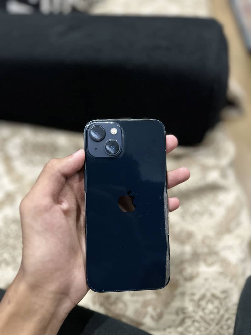 Apple iPhone 13 0