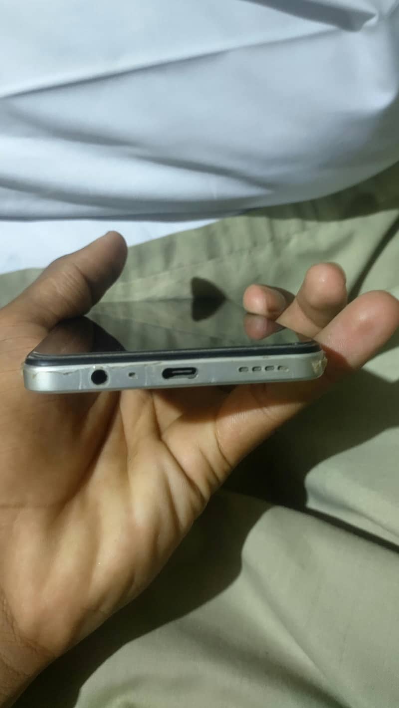 Realme C71 7