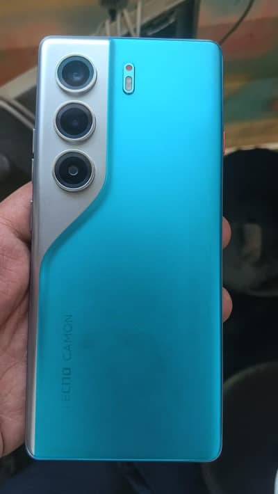Tecno CAMON 40 Pro