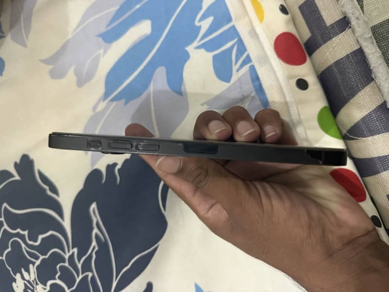 Apple iPhone 14 Pro Max 3