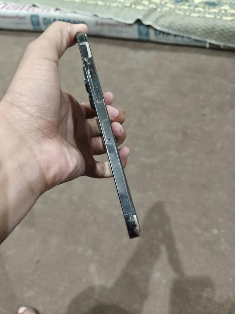 Apple iPhone 12 Pro Max 3