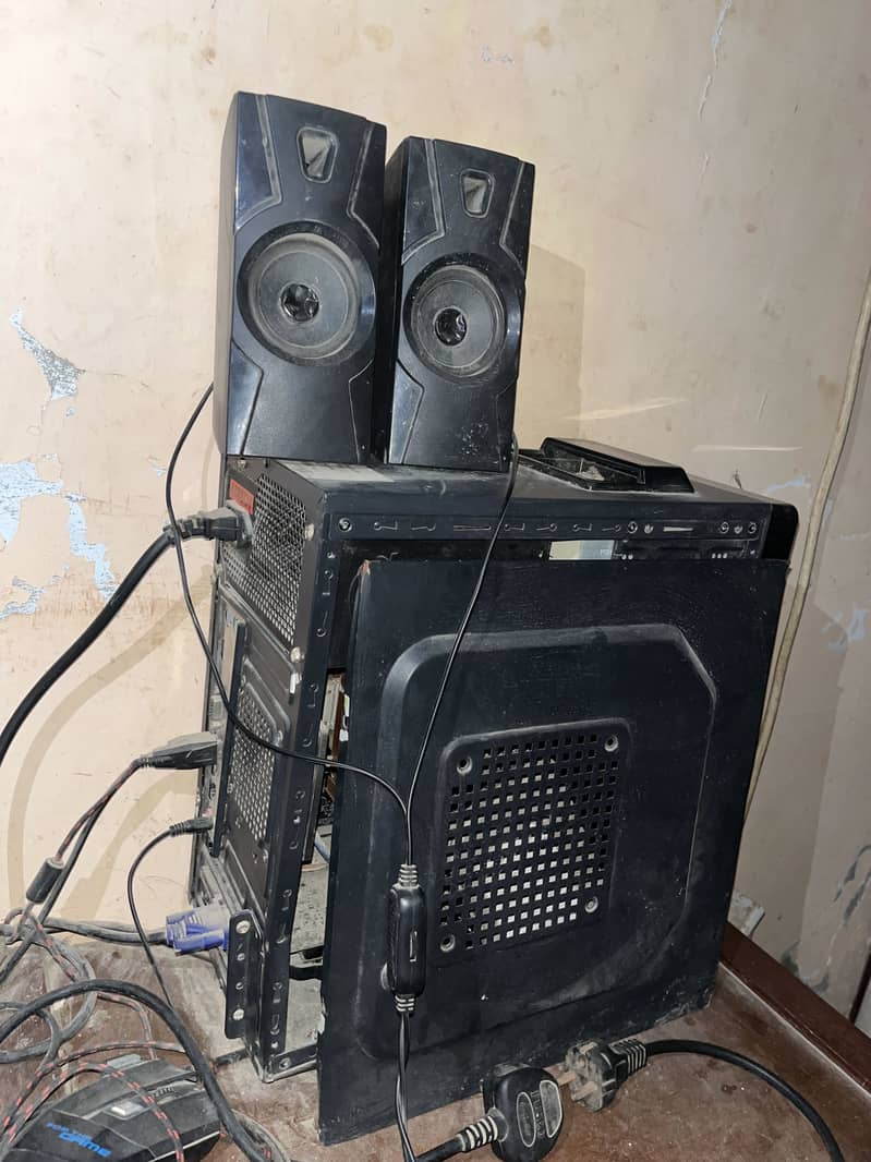 One apple computer 3