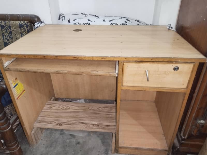 wood table 0