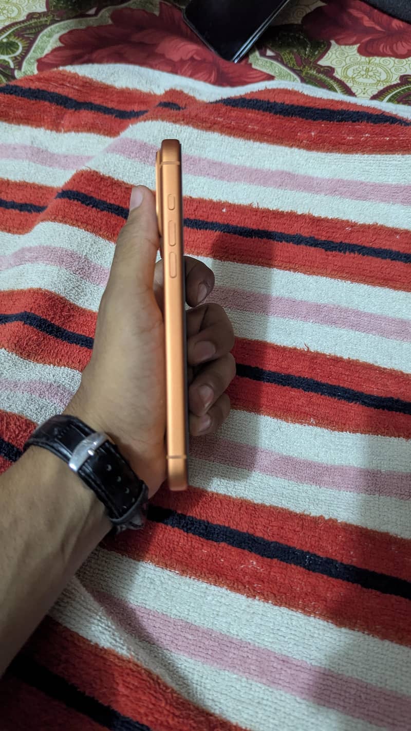 Apple iPhone 17 Pro Max 2