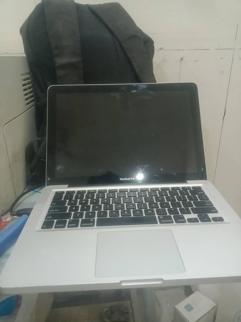 Apple MacBook pro 2010 Model 0