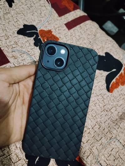 Apple iPhone 13