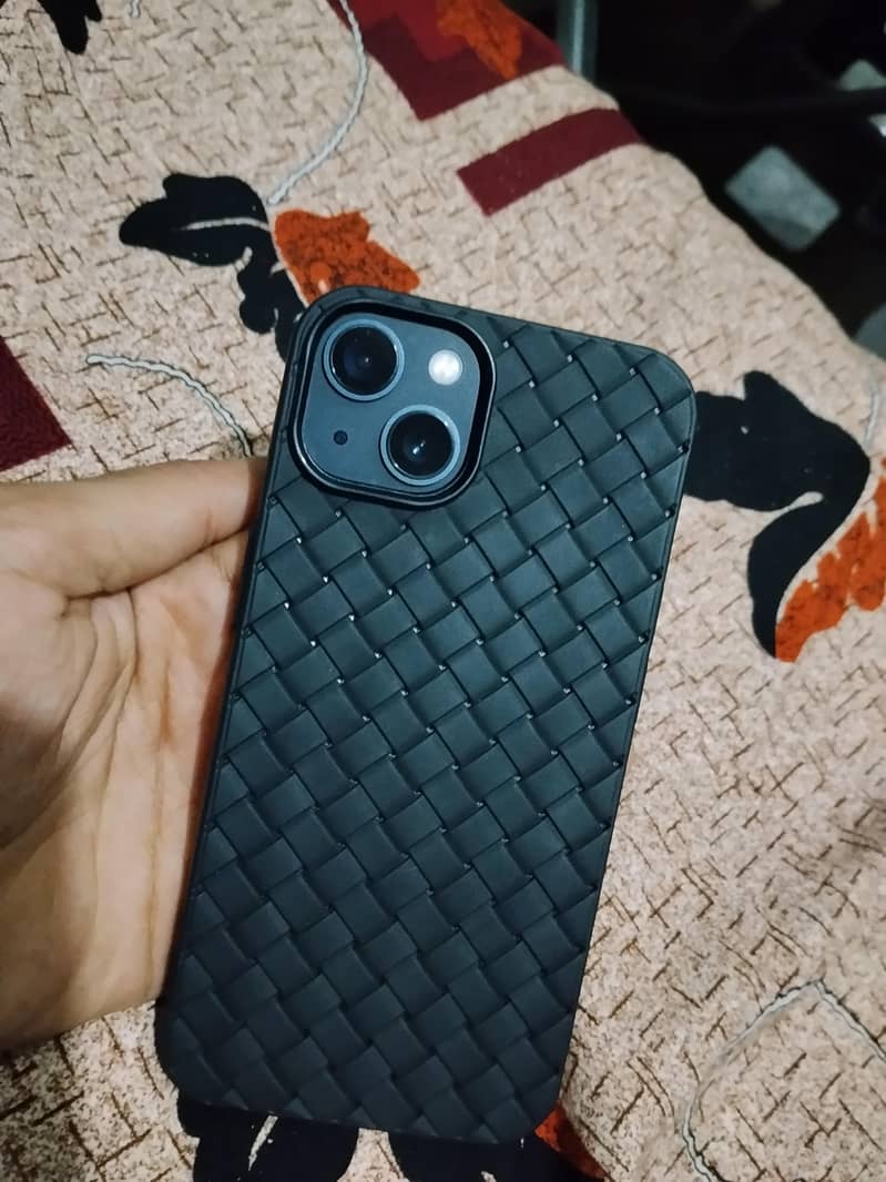 Apple iPhone 13 0