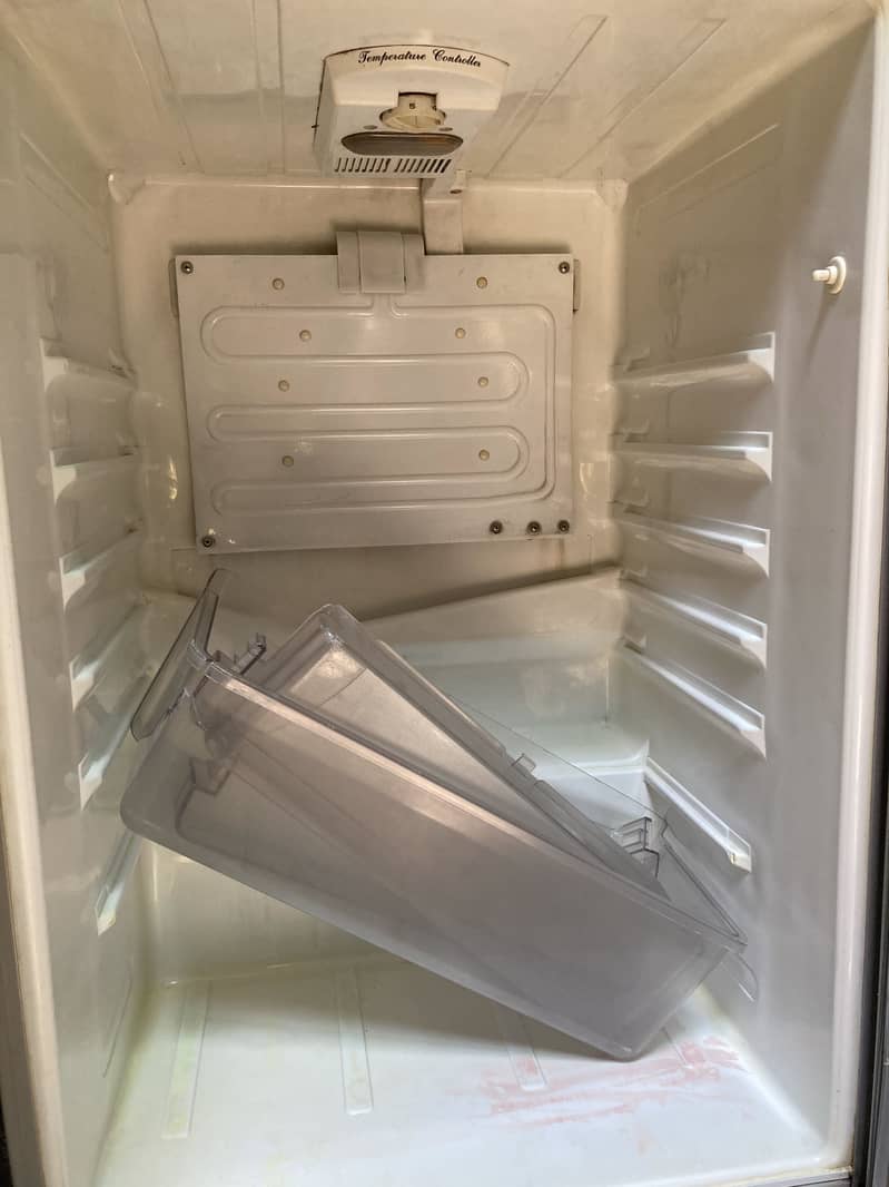 Dawlance fridge 1