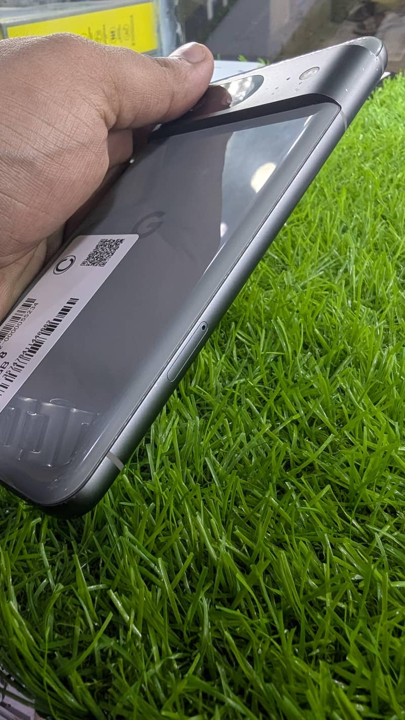 Google Pixel 8 3