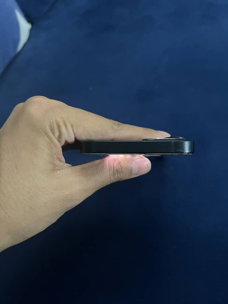 Apple iPhone 13 3
