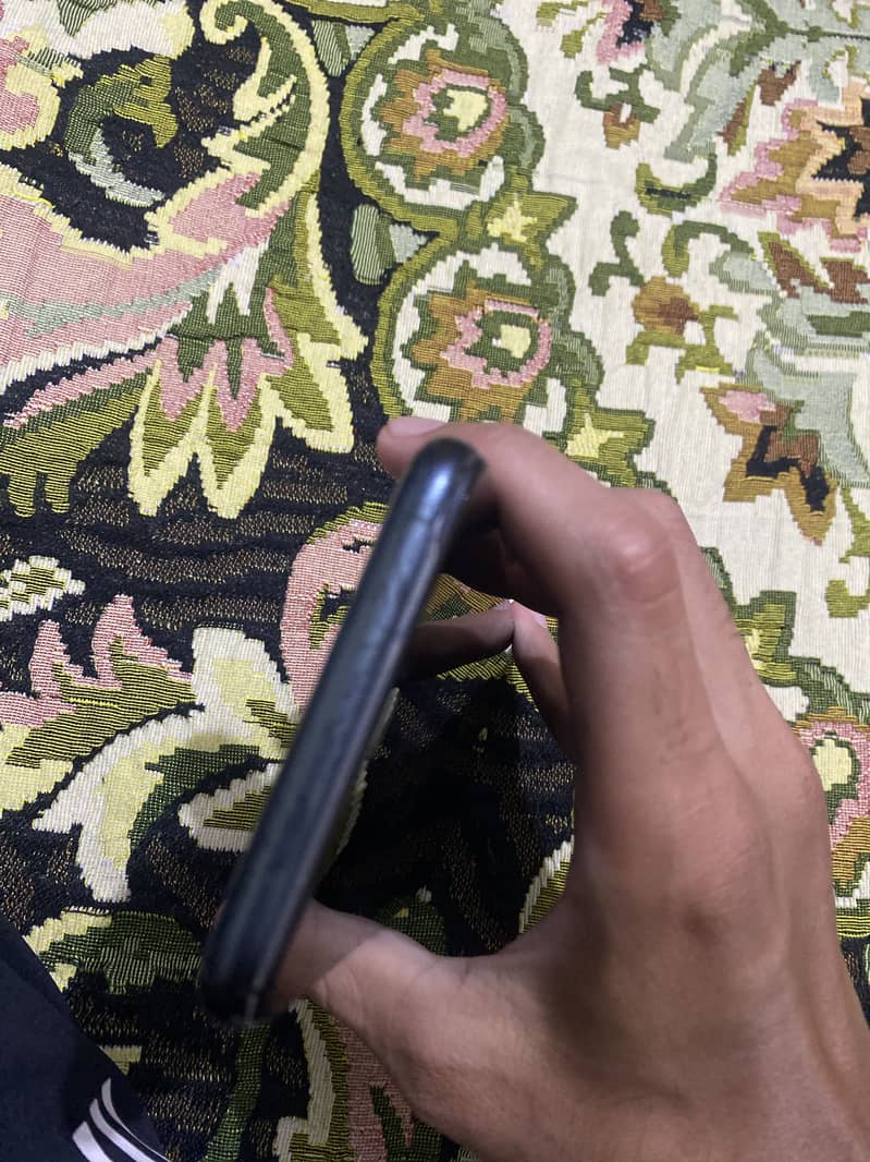 Apple iPhone 11 Pro Max 3